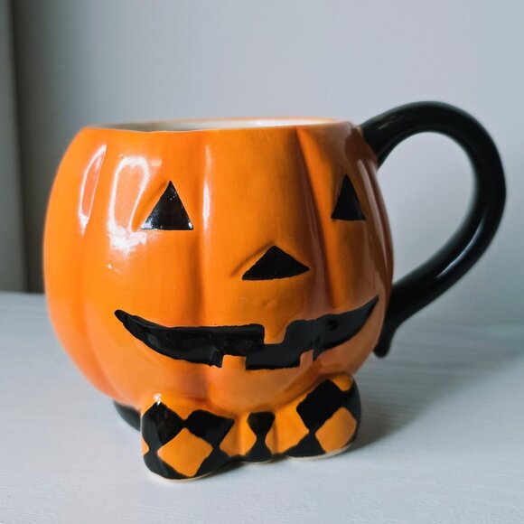 Cute Pumpkin Mug - Picture 2 of 4